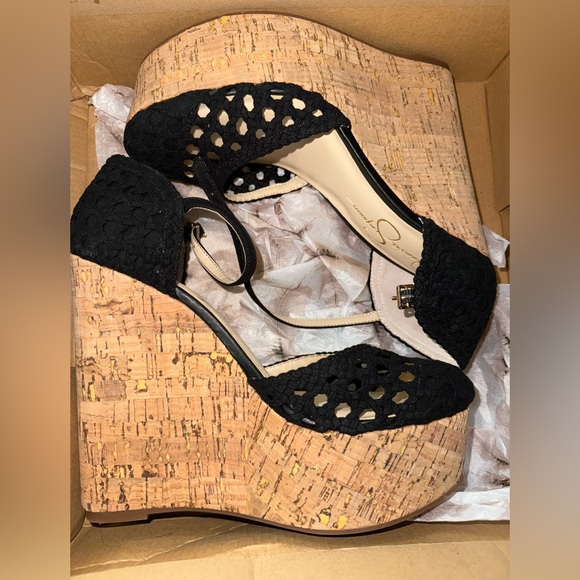 Jessica Simpson Black and Tan Wedge Heels - Picture 2 of 4